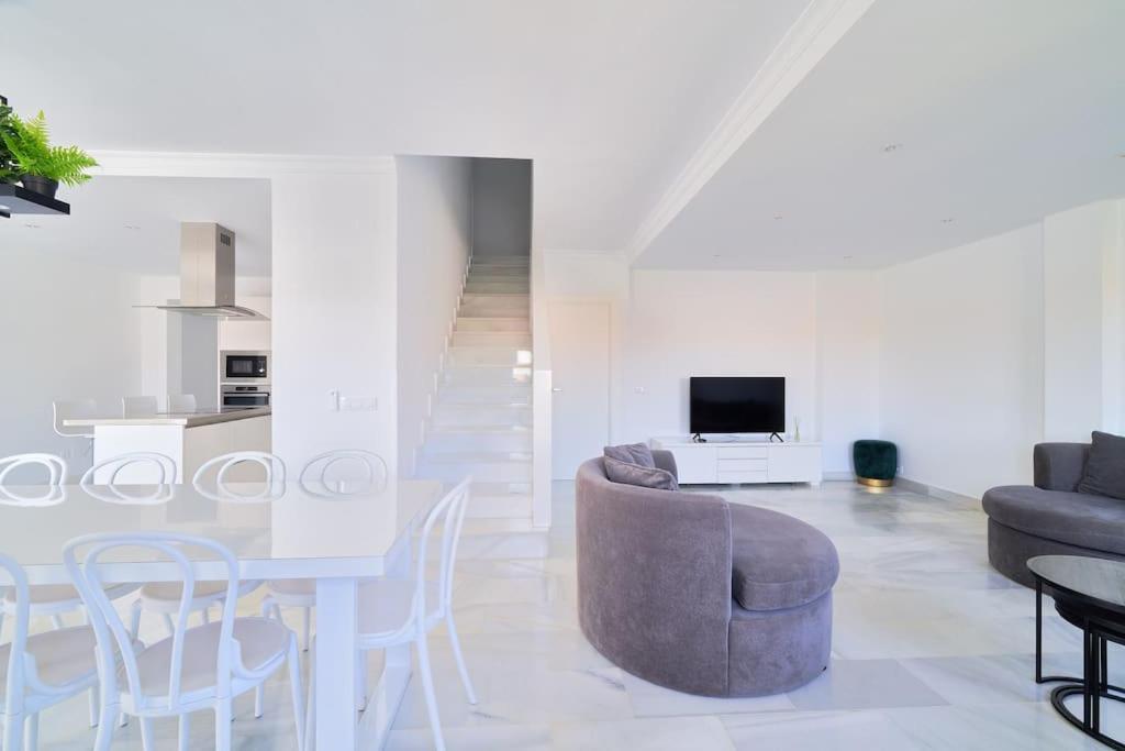Superbe Appartement Avec Jaccuzi Marbella Zewnętrze zdjęcie