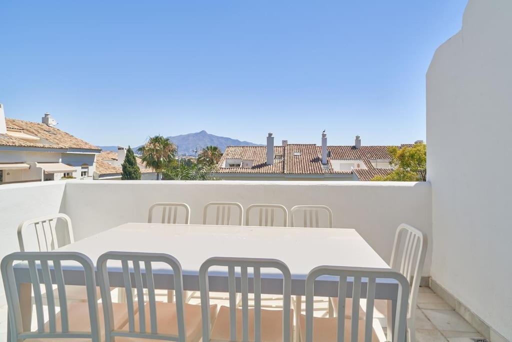 Superbe Appartement Avec Jaccuzi Marbella Zewnętrze zdjęcie