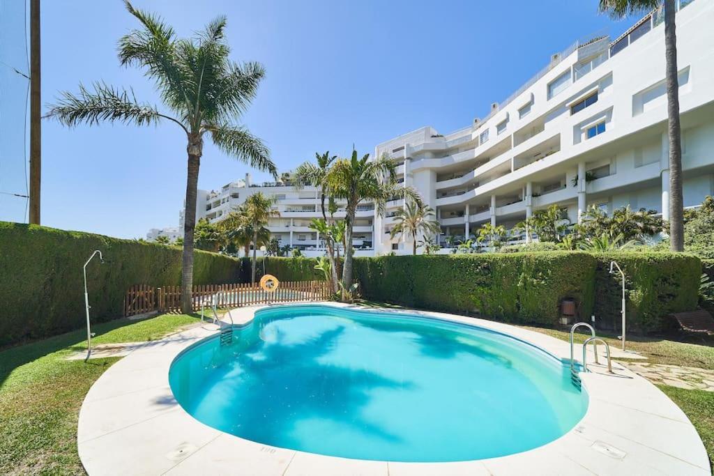 Superbe Appartement Avec Jaccuzi Marbella Zewnętrze zdjęcie