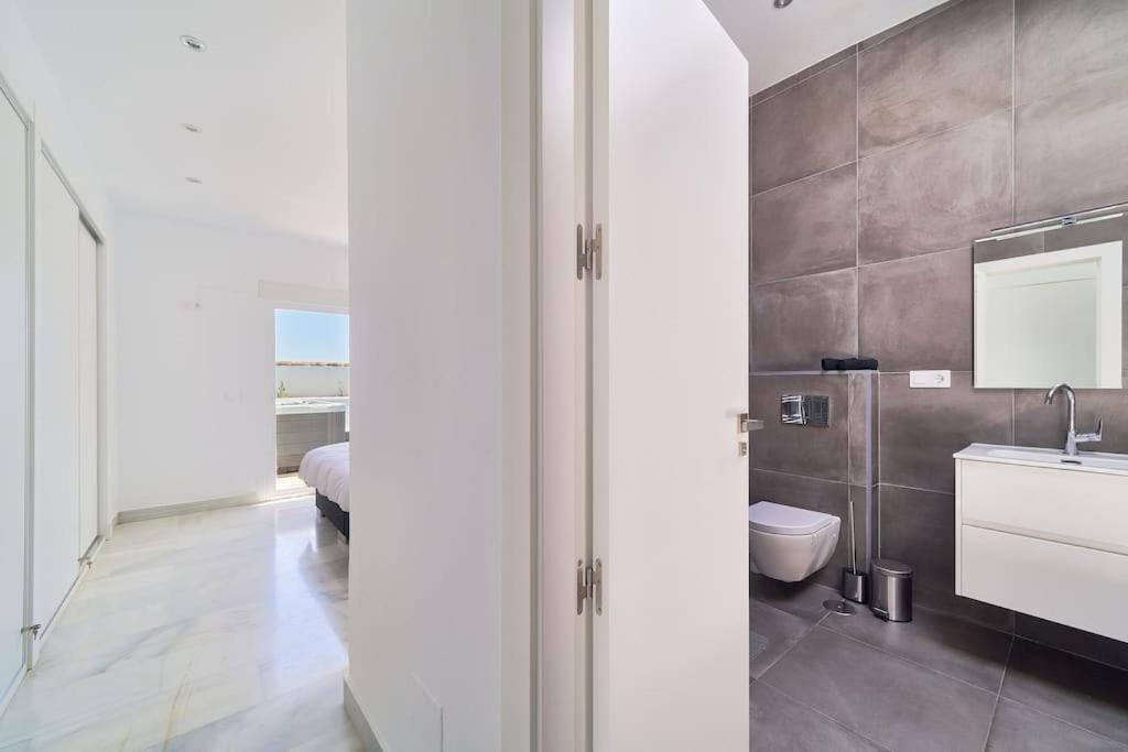 Superbe Appartement Avec Jaccuzi Marbella Zewnętrze zdjęcie