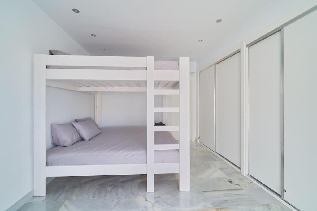 Superbe Appartement Avec Jaccuzi Marbella Zewnętrze zdjęcie