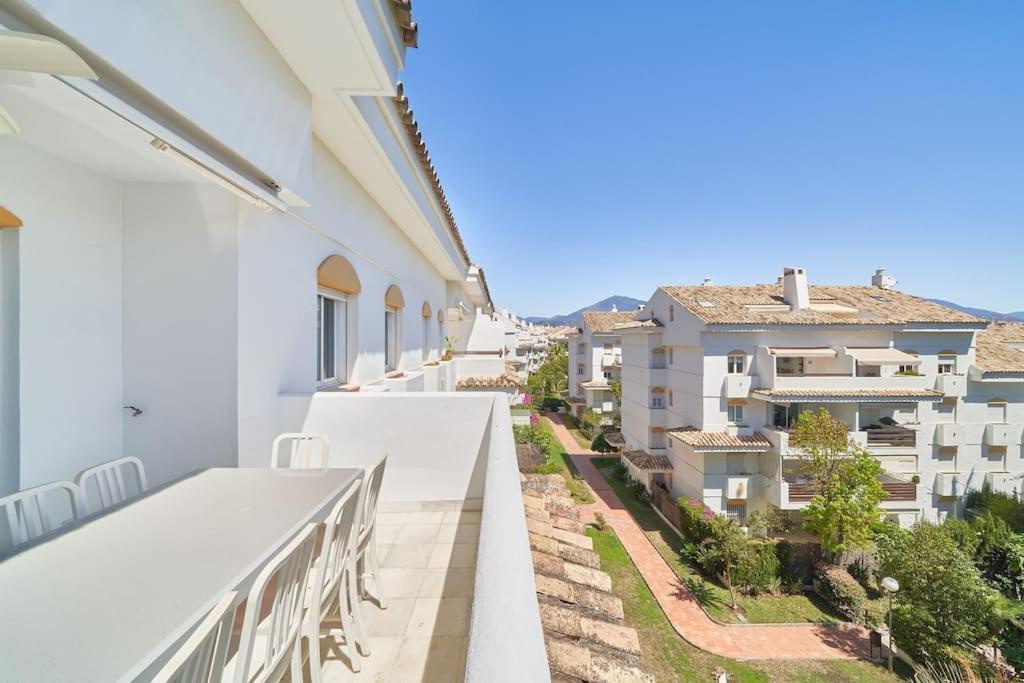 Superbe Appartement Avec Jaccuzi Marbella Zewnętrze zdjęcie